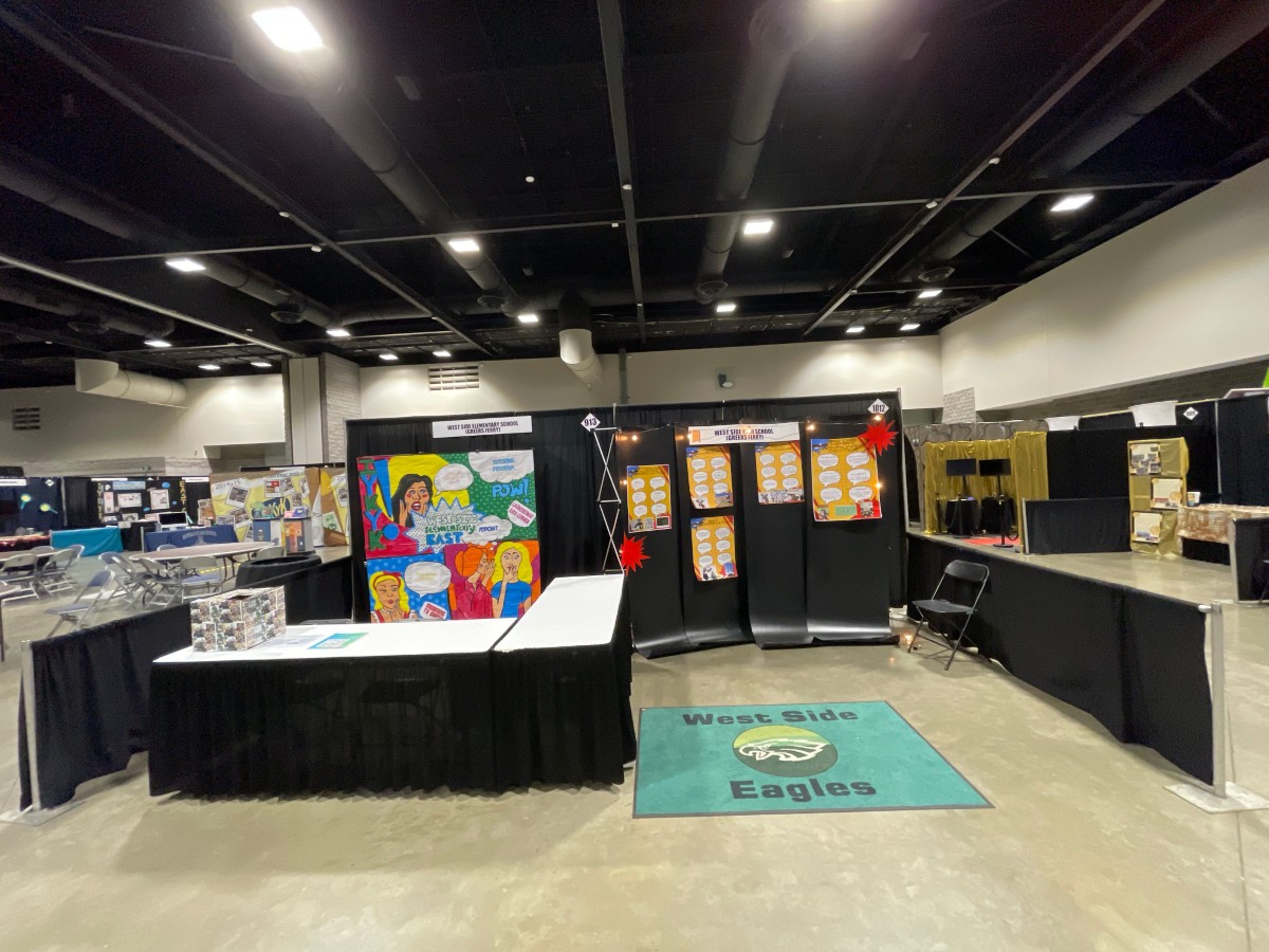 A SuperBooth - West Side ES & HS (Greers Ferry)